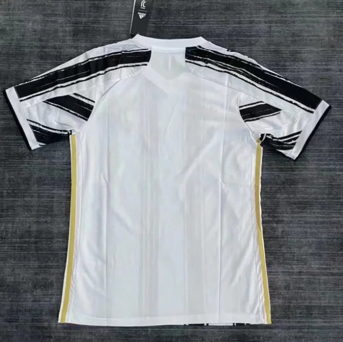 20/21 Juventus home kit