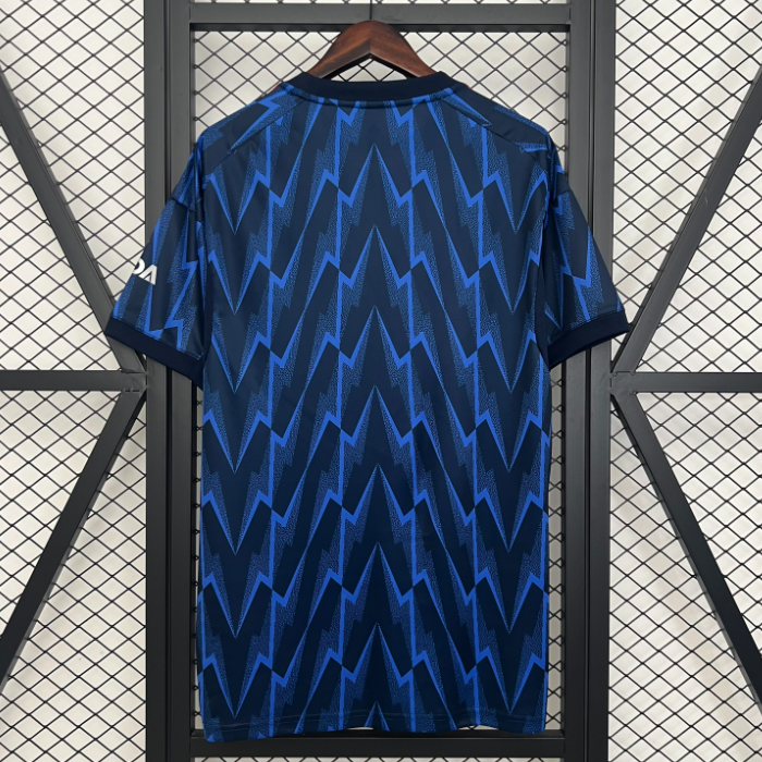 Arsenal 2025/2026 Away shirt