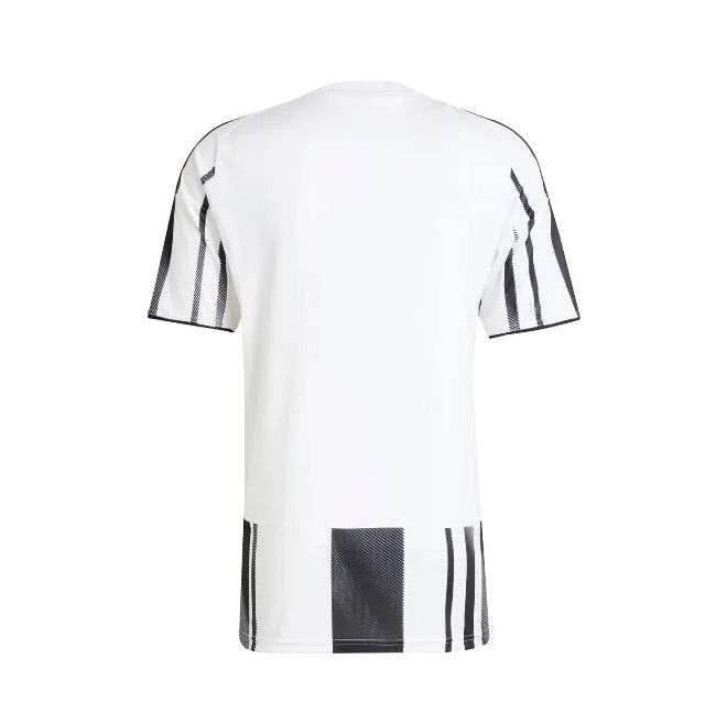 Juventus 2025/2026 home shirt