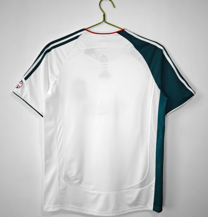 Liverpool 2006/2007 away retro shirt
