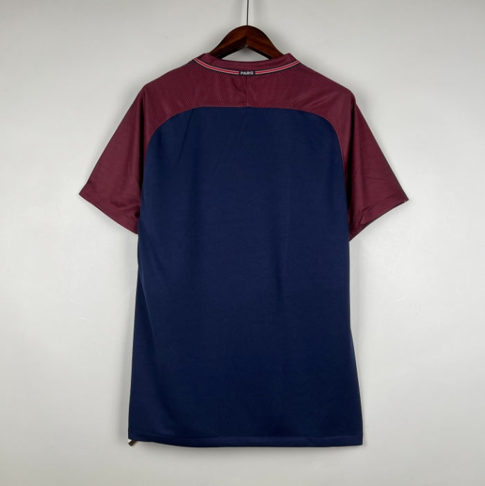 17/18 Paris Saint-Germain Home Kit