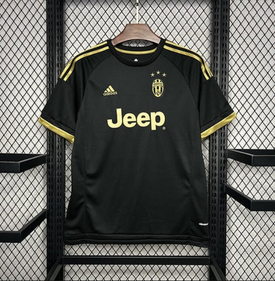 15/16 Juventus third kit