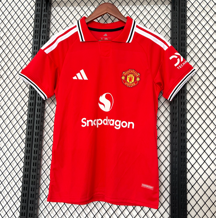 Manchester United 2026/2027 home shirt