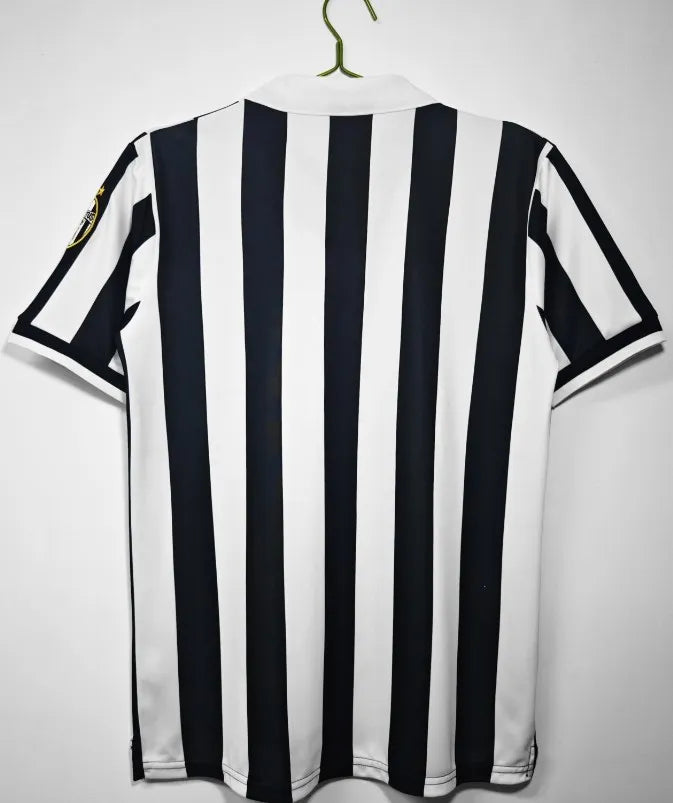 Juventus 1998/1999 home retro shirt