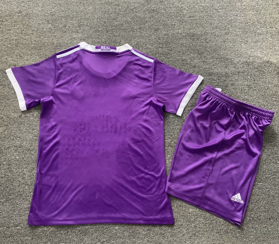 Real Madrid 16/17 away shirt (KIDS)