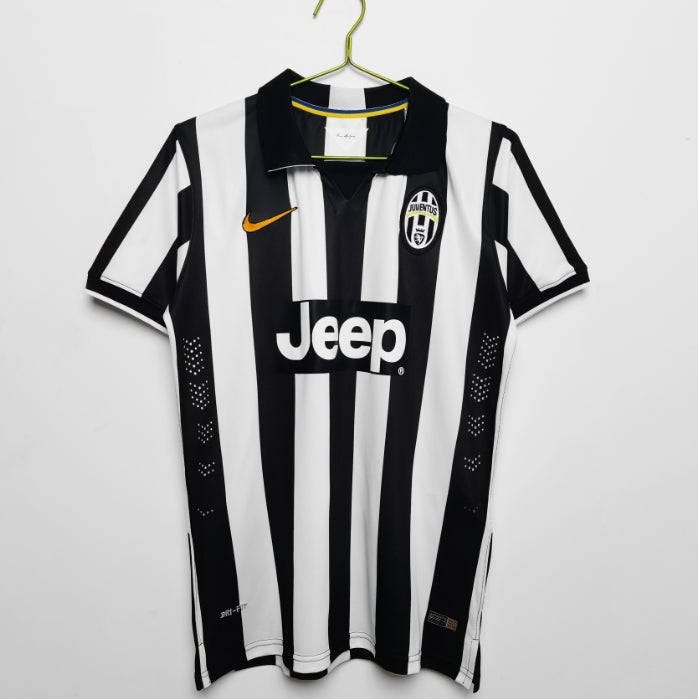 14/15 Juventus home kit