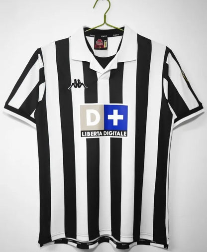 Juventus 1998/1999 home retro shirt