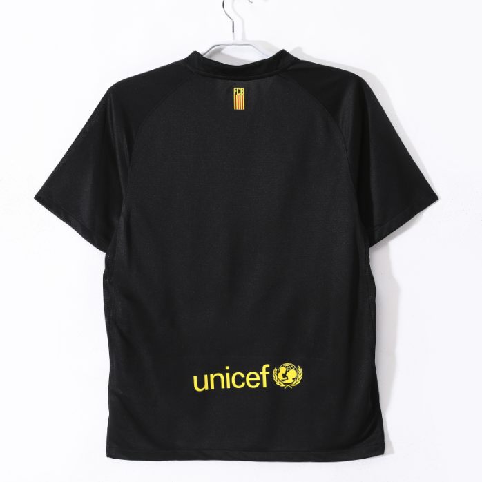 Barcelona 2011/2012 away shirt