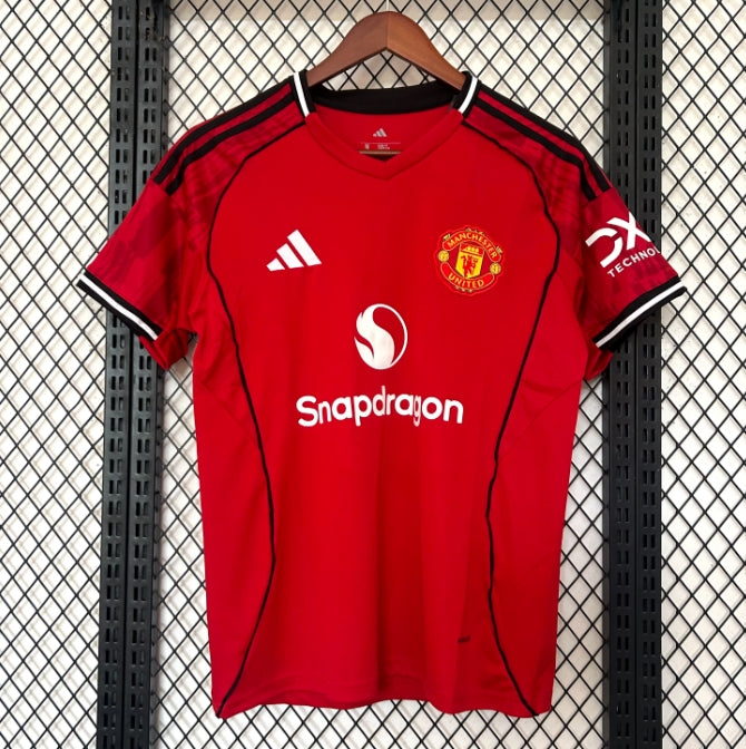 Manchester United 2025/2026 home shirt