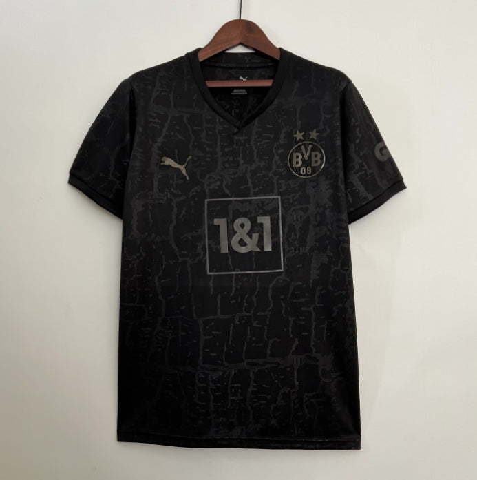 22/23 Dortmund BLACKOUT
