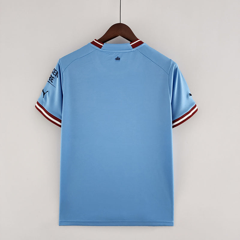 22/23 Manchester City home kit